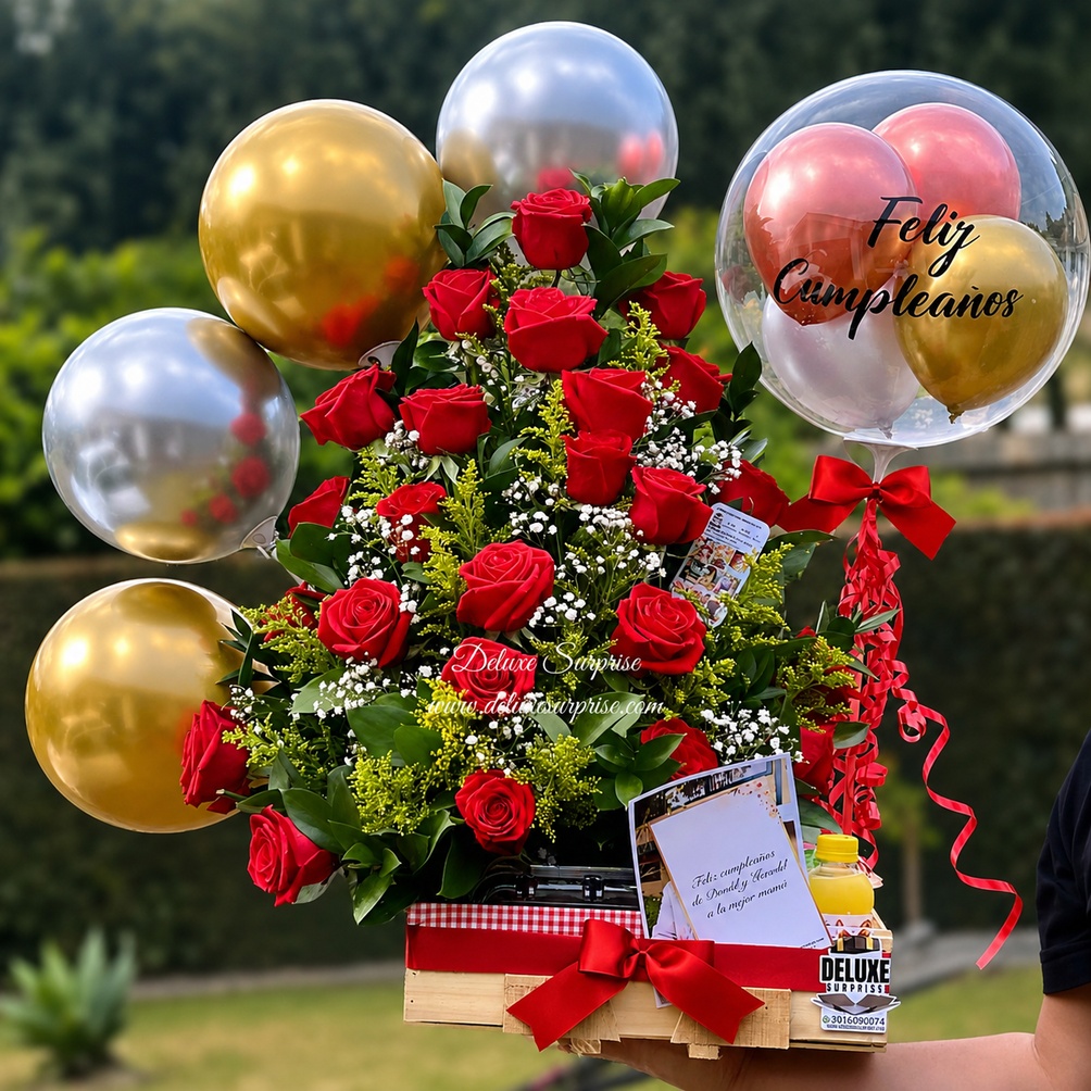 Desayuno arreglo floral con globos - Deluxe Surprise